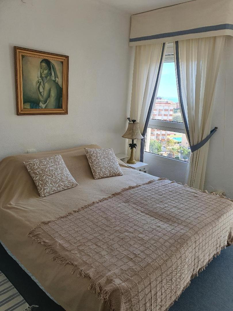 Luxury Studio Apartment 2 Night Minimum Stay Until June 31St!! 토록스 외부 사진