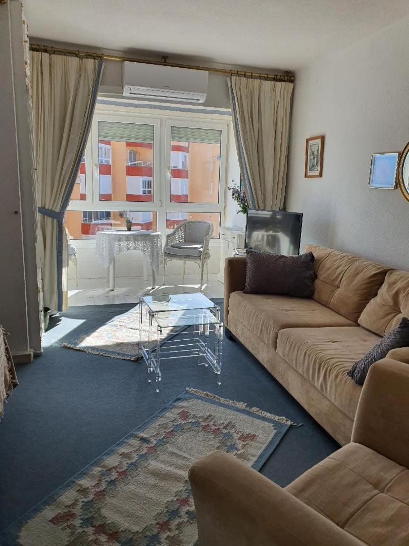Luxury Studio Apartment 2 Night Minimum Stay Until June 31St!! 토록스 외부 사진